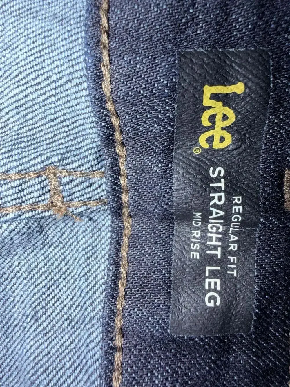 Lee Women's Regular Fit Straight Leg Mid Rise Jeans Dark Wash Size 18 Short  KD